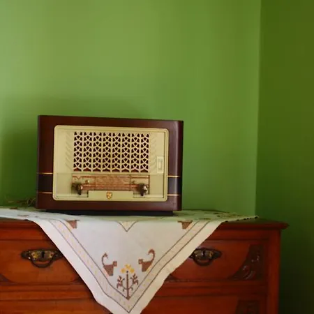 Kyra Vintage House خانيا