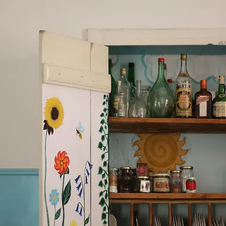 Kyra Vintage House *