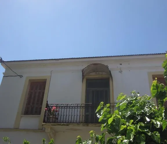 Kyra Vintage House *